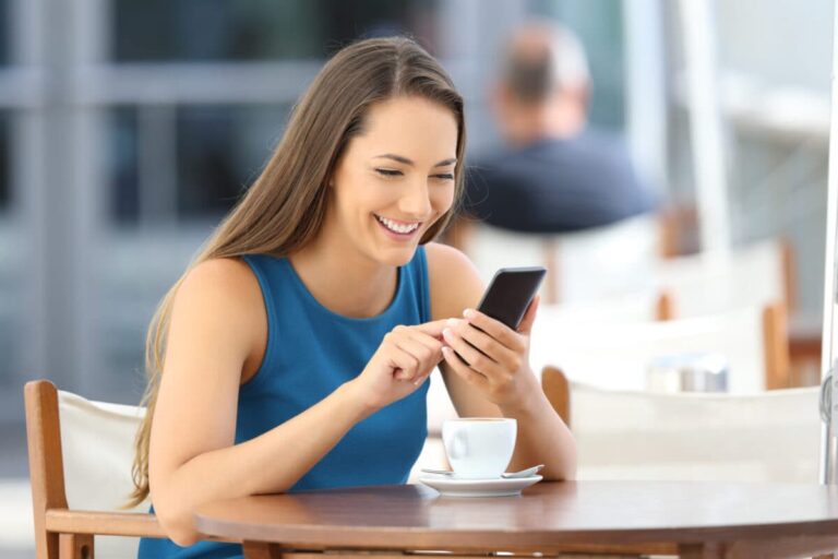 What to know when chatting with cam models outside of adult chat site