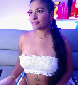 a cheap cam model on camsoda 