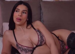 A livejasmin cam model in her free chatroom