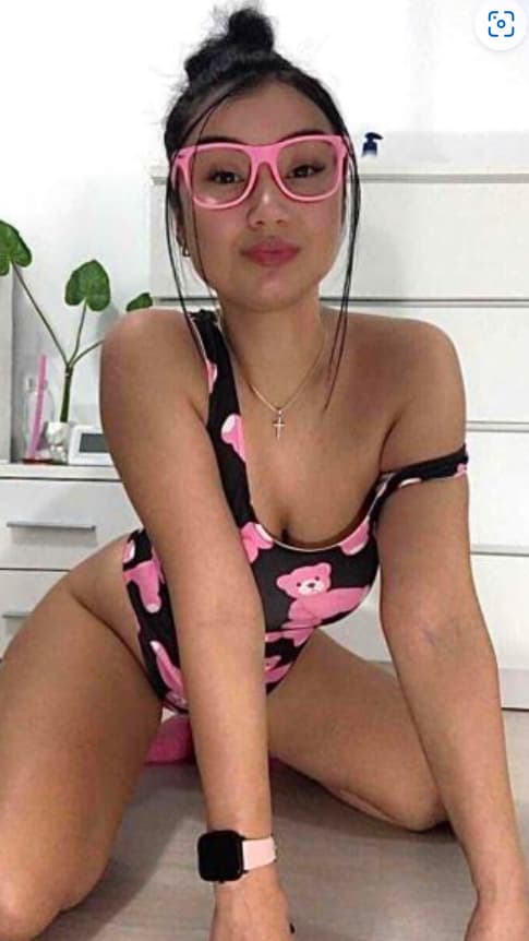 Imlive review – the webcam girl site